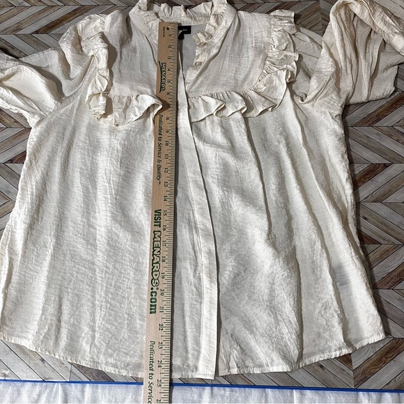 Who What Wear Long Sleeve Vintage Inspired Button Front Blouse Cream Ruffle - Picture 6 of 12